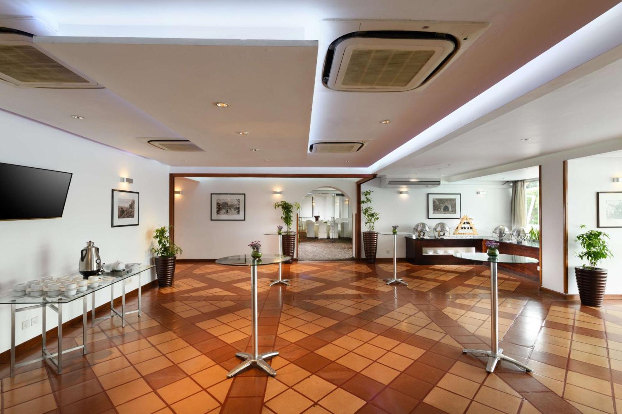 Hilton Colombo Residence Buitenkant foto